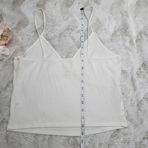 Basics By Pacsun White Ribbed V Neck Cami Tank Top Size L - Picture 10 of 11